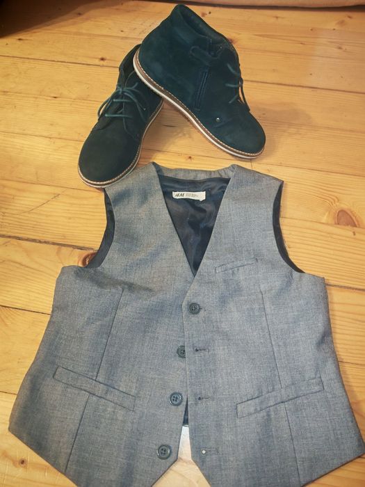 Лот официални обувки и елече