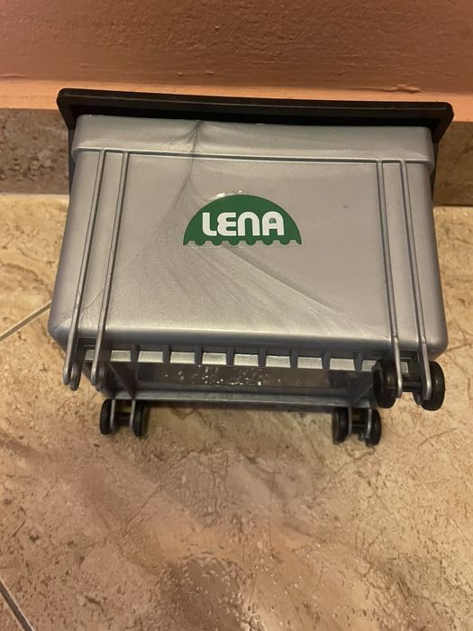 Лена мерцедес боклукчийски камион