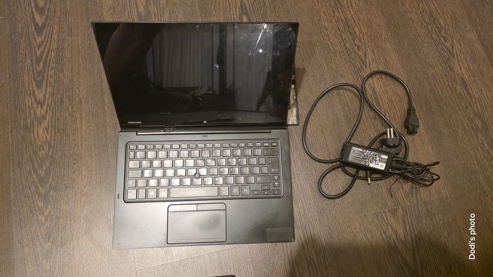 Vând Toshiba Portege Z20t-C, laptop/tableta pentru piese