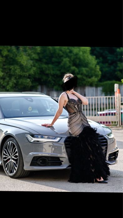 Елегантна бална рокля размер L, закупена от Италия, отлично състояние