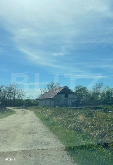 Teren intravilan, 1800 mp, zona Pomi