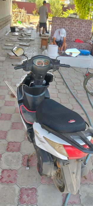 Скутер м8 продам