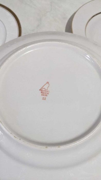 Тарелки большие фаянсовые 6 шт.,диаметр 25 см,б/у