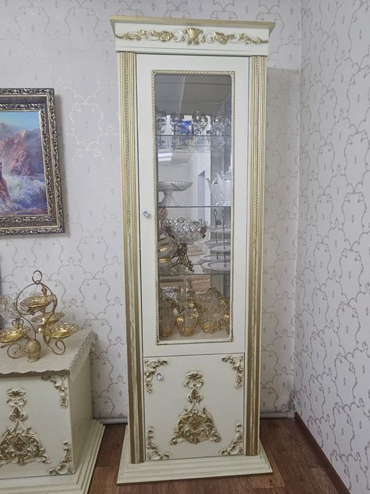 Сервант гостевой