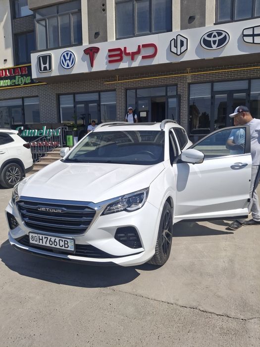 Jetour X70 2023 — 2