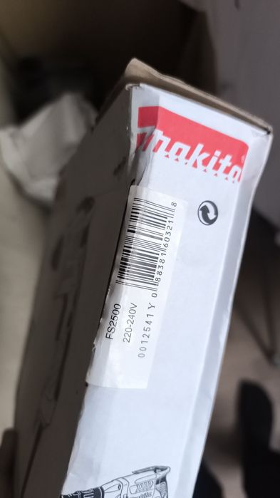 Продам макито оригинал FS2500,!