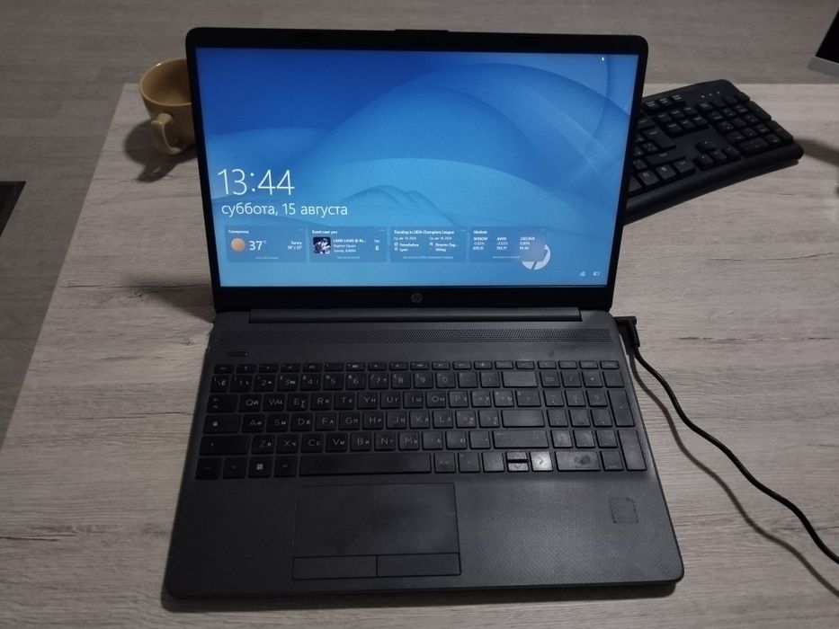 Продаётся Ноутбук HP 250 G9 I5-Процессор Core i5-