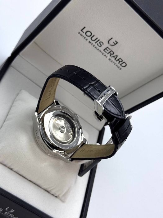 Швейцарские часы фирмы Louis Erard, хронограф механические