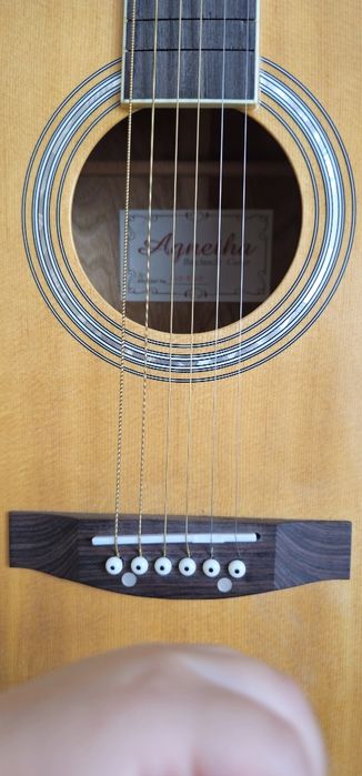 Гитара акустическая