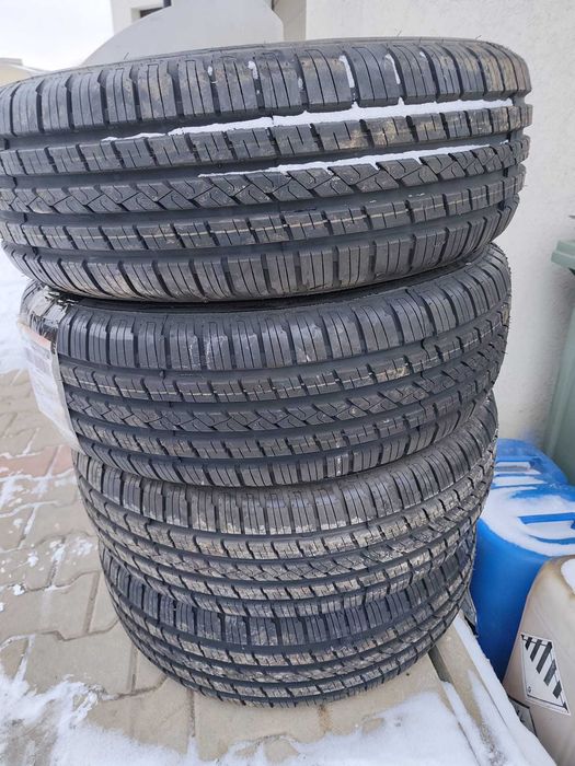 Anvelope 235/65 R17 M+S. NOI
