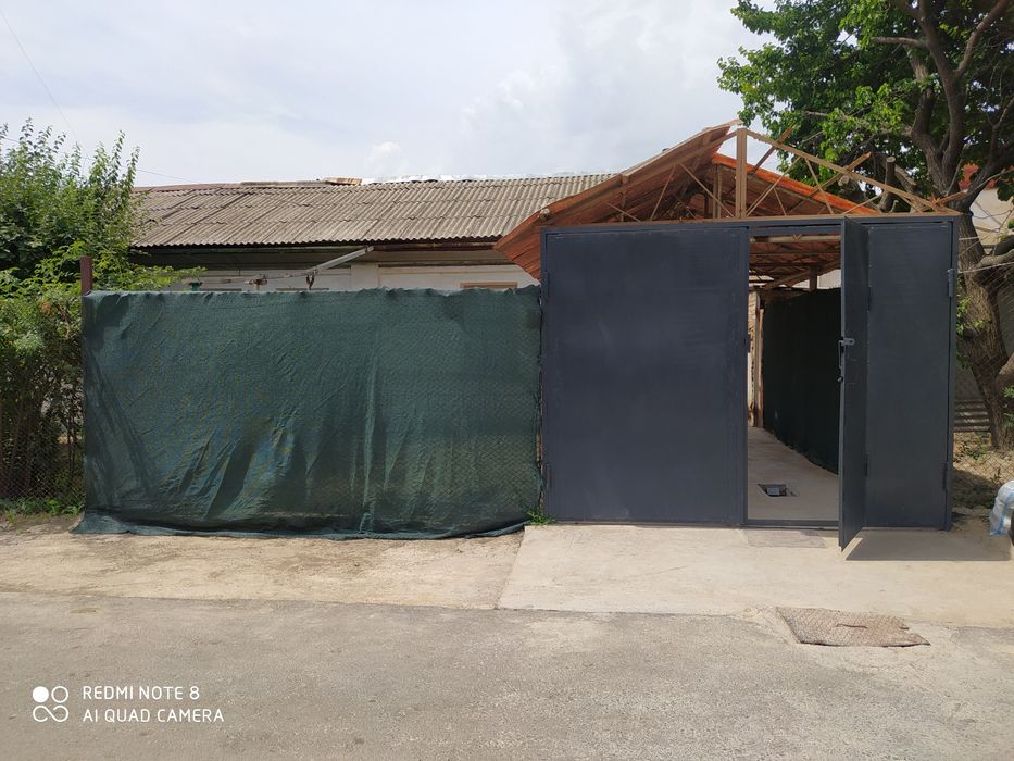 Qibrayda srochna hovli sotiladi