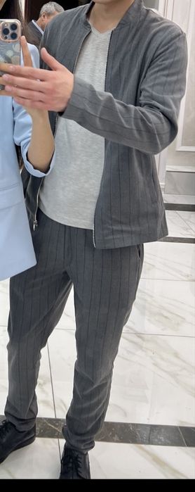 Продам мужской костюм