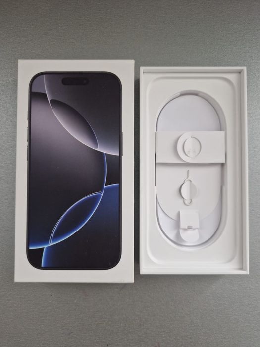 Продам Айфон 16 про 256