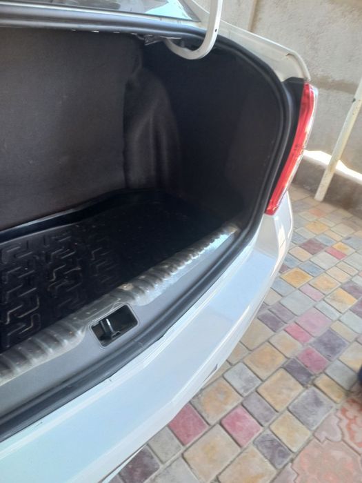 Chevrolet Cobalt 2023 — 3