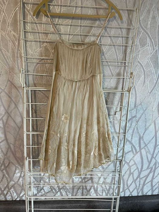 Платье на изящную девушку