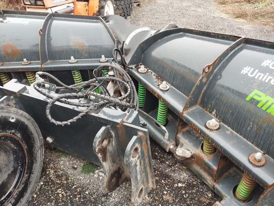 Cupa lama zapada pentru buldoexcavator Caterpillar