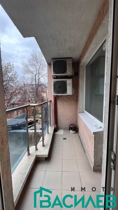 Продава се Тристаен апартамент в София, Център - 72 кв.м за 1346 €/кв.м - Снимка #11