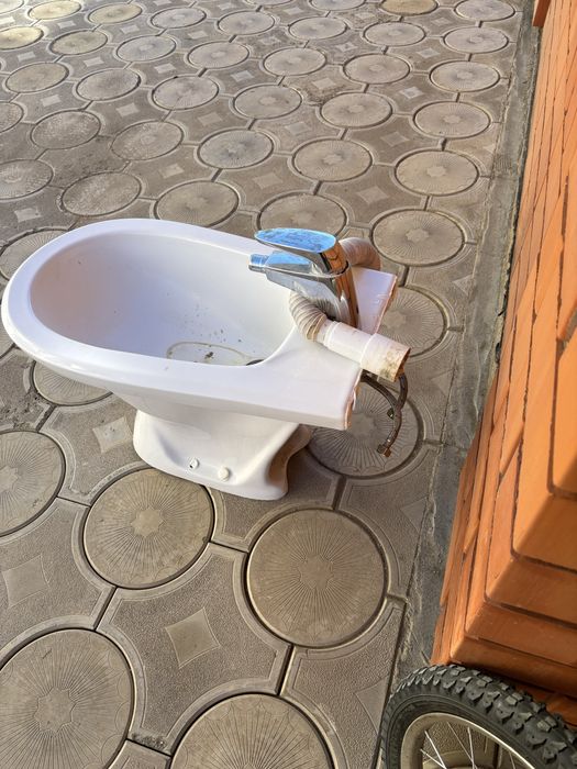 Продам биде