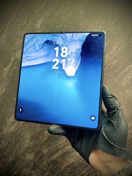 Huawei Mate X6 Negru  12 / 512 GB