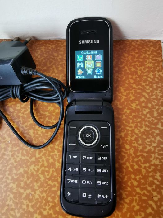 Телефони Самсунг А36 256gb 8 ram  и sansung  (GSM ) със зарядно.