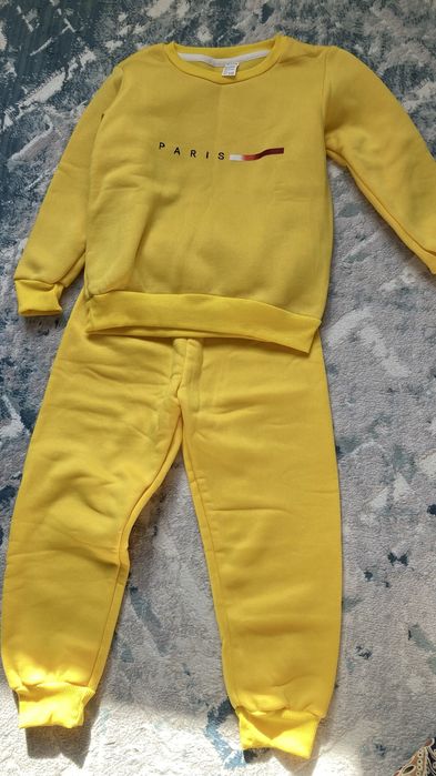 Отдам даром вещи детские