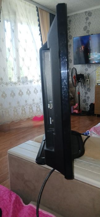 Продам телевизор б/у