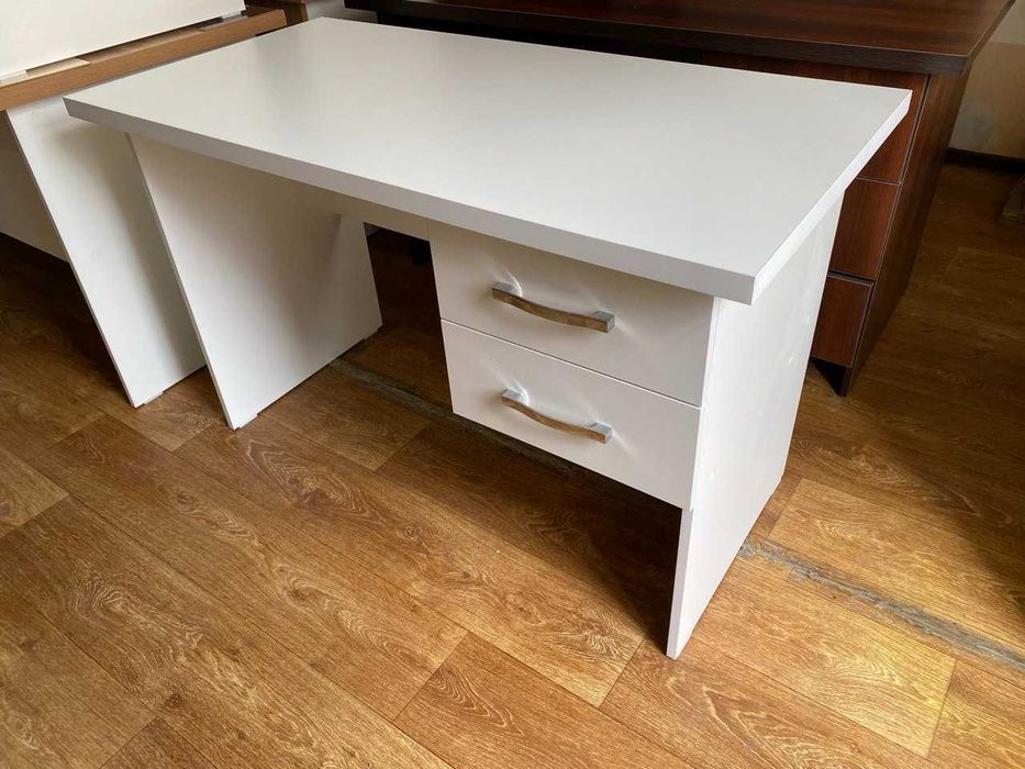 Письменный стол от производителя