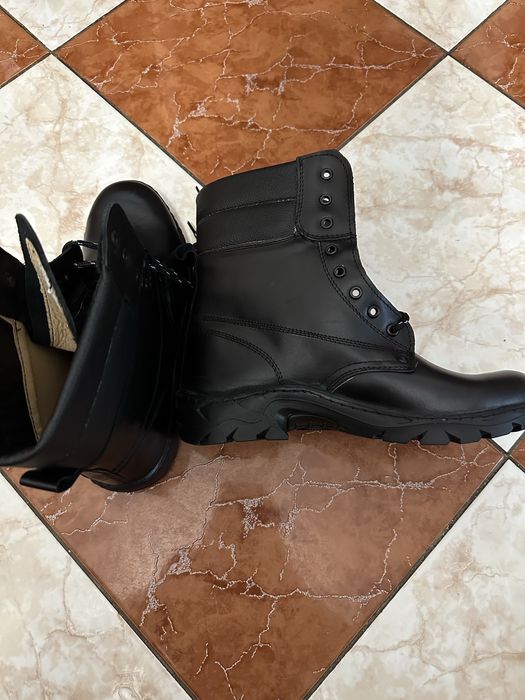 Bocanci din piele naturală 100%