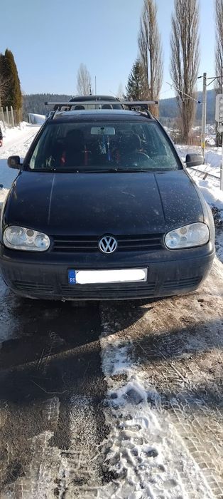 Vând golf 4 și alta de piese