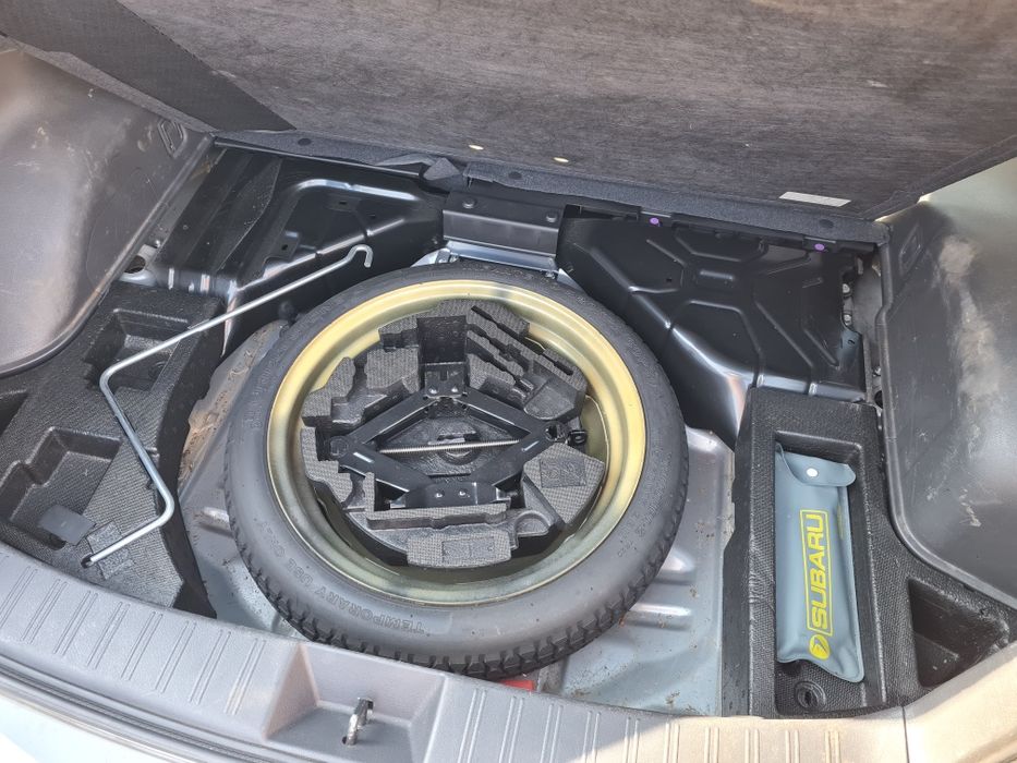 Продавам на части Субару импреса 2010година