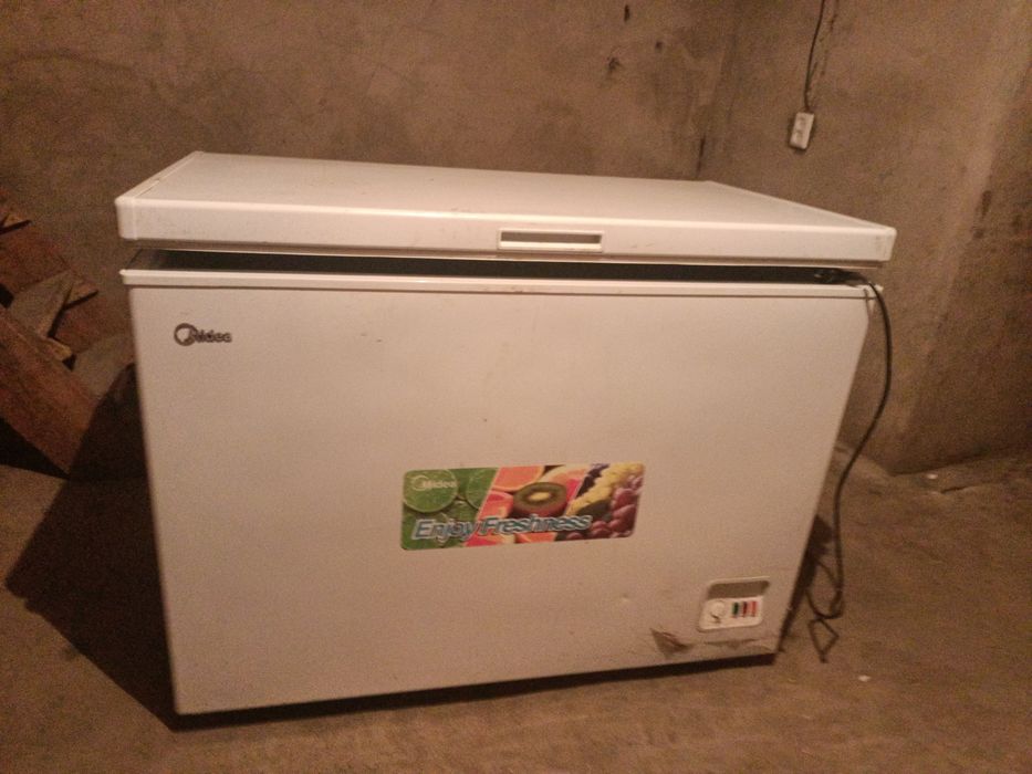 Мұздатқыш, су жылытқыш сатылады.