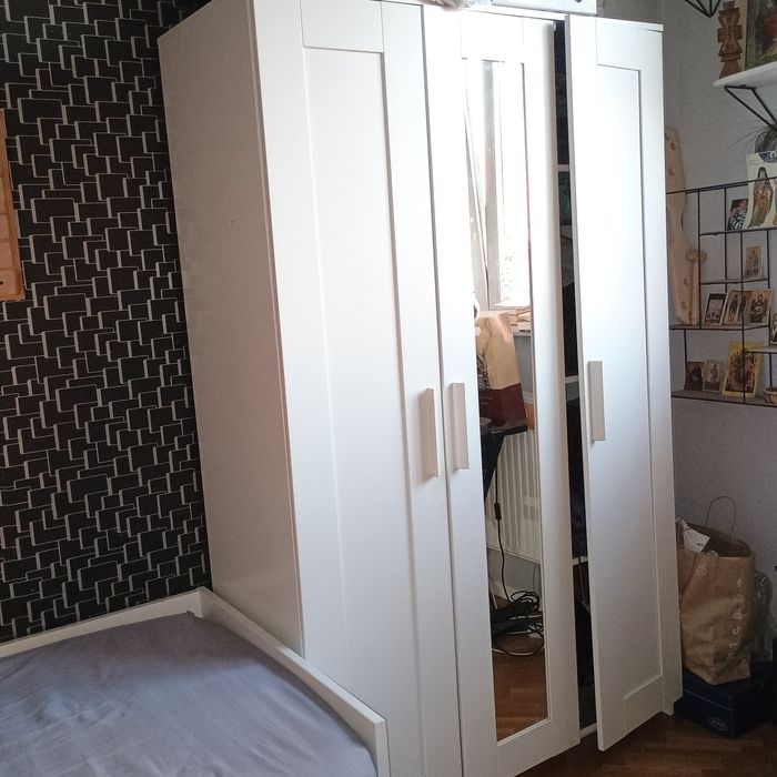 Pat și dulap Ikea - set dormitor