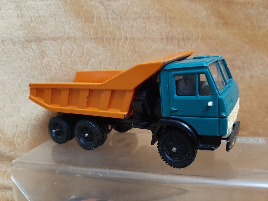 Камаз 5511 и Камаз 53212. Модели в масштабе 1:43