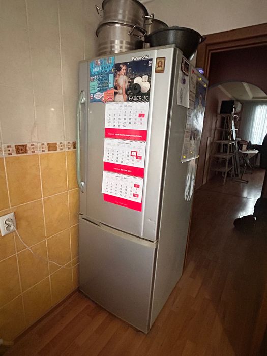 Продам Холодильник б/у