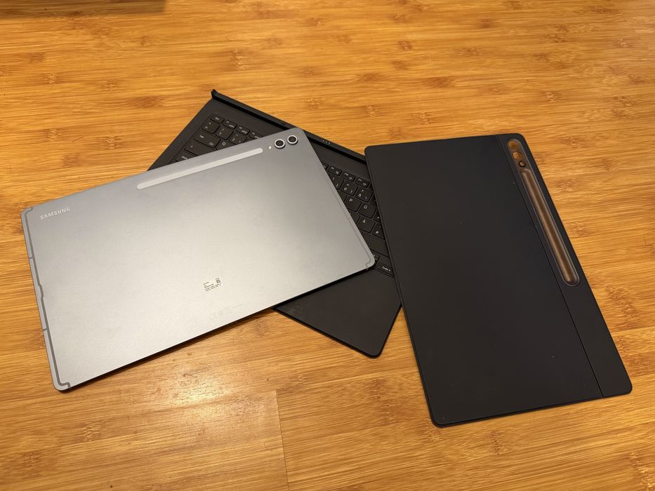 Samsung Galaxy Tab S10 Ultra 256GB + Husa originala tastatura/touchpad