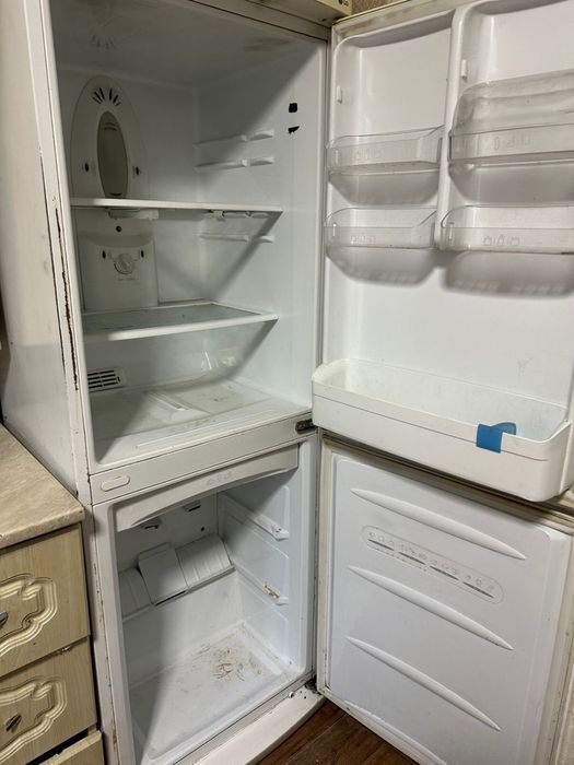 продам б/у холодильник