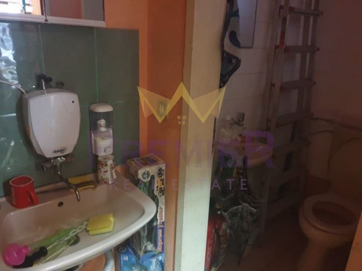 Продава се Магазин в Варна, Зимно кино Тракия - 28 кв.м за 1800 €/кв.м - Снимка #2