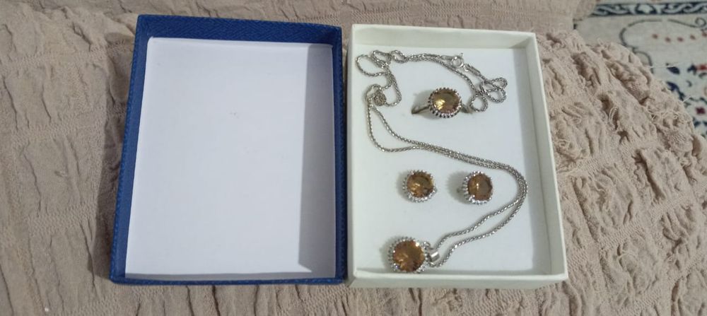 Продам набор укрощений из серебра