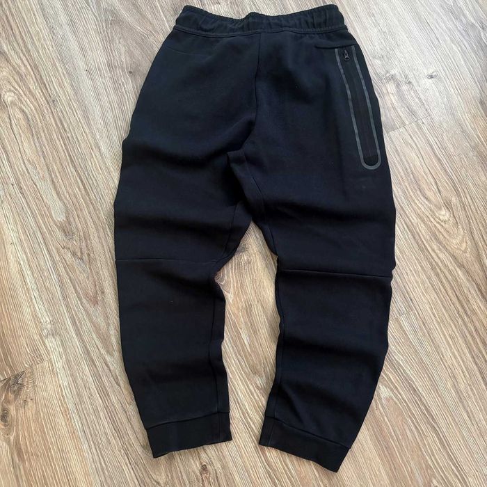 Nike Tech Fleece комплект черен суитшърт и долнище
