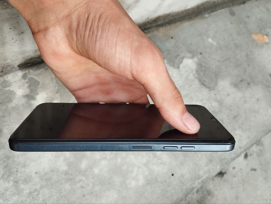 Texno spark 10 sotiladi!!!