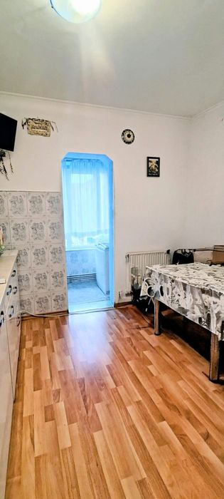 Proprietar, vând apartament cu 2 camere, decomandat