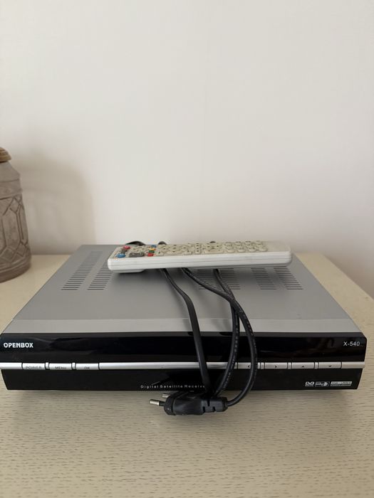 Тюнер спутниковый (Openbox)