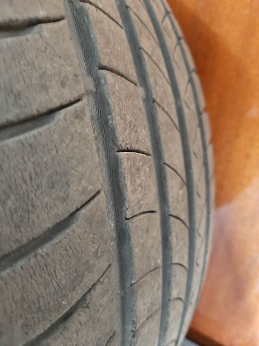 Летни гуми  размер 245/40