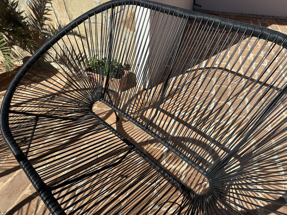 Продавам градински диван