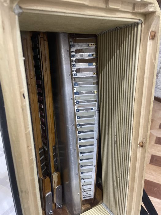 Баян юпитер люкс