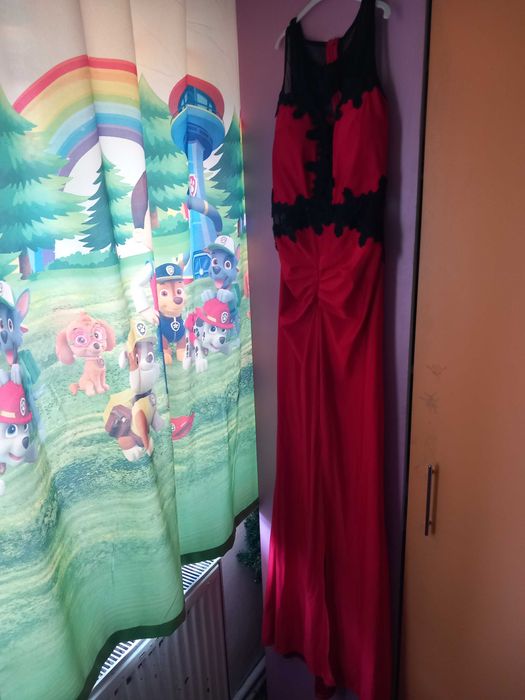 Rochii lungi si scurte