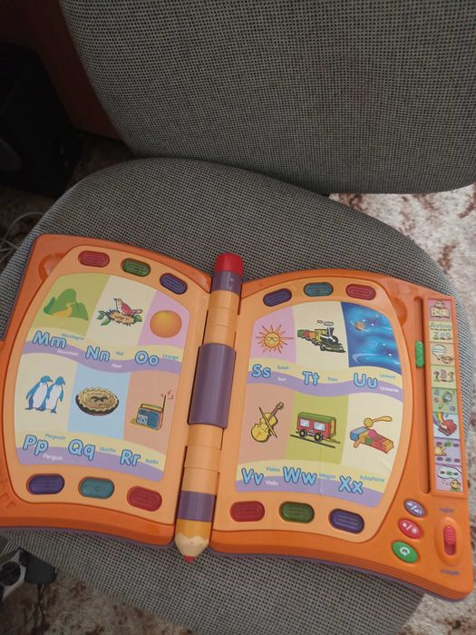 Говореща книга на френски и английски език с други образователни игри