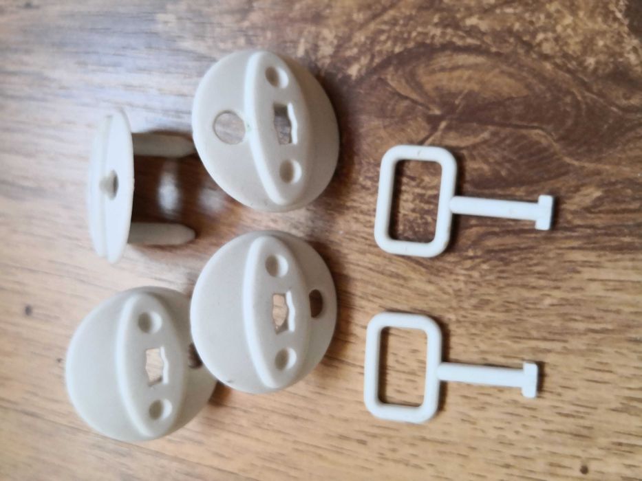 Set protectii pentru copii