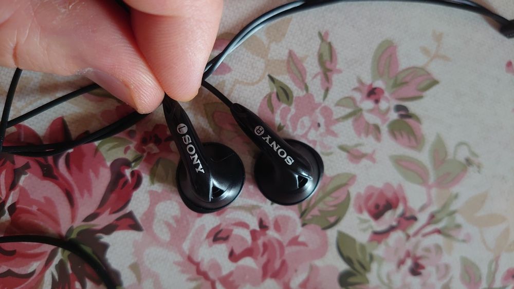 Наушники,sony mdr-e804