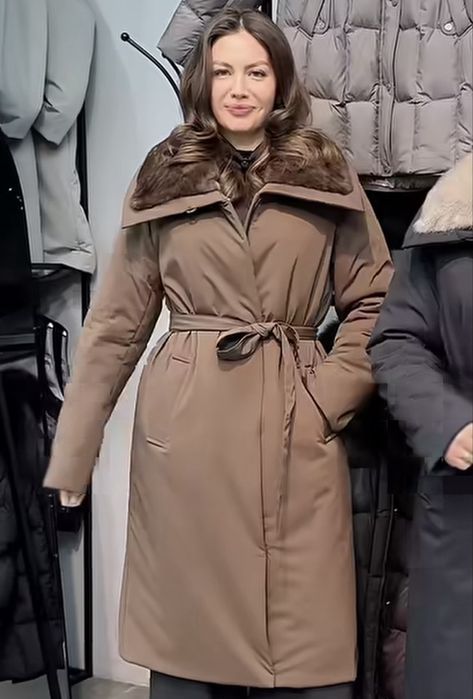 Теплая куртка из верблюжей шерсти